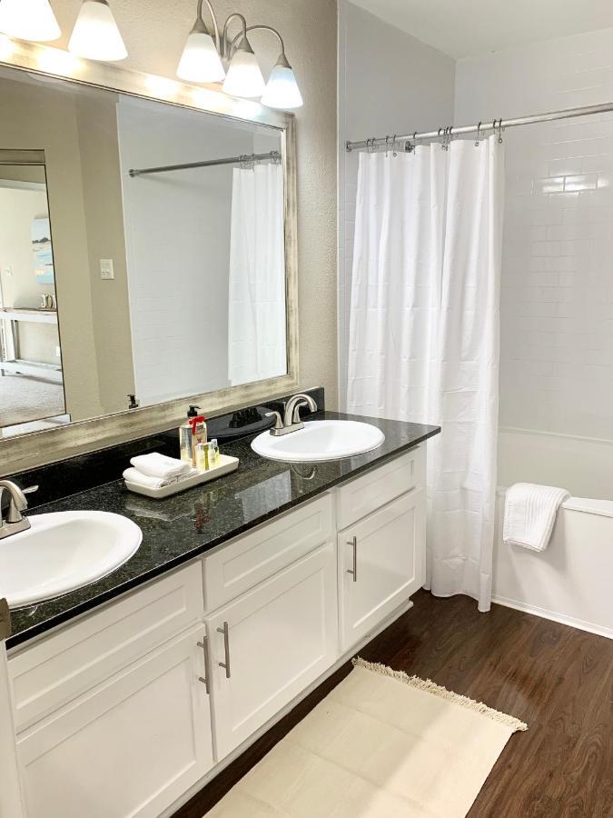 Spacious 2Br&2Ba Med Center Apt, Free Parking&Shuttle Χιούστον Εξωτερικό φωτογραφία